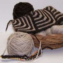 Navajo-Churro 3 ply knitting yarn 